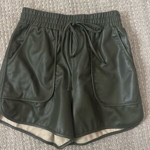 Glam Dark Green Women's Shorts